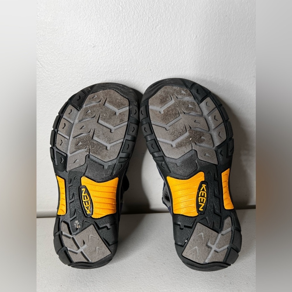 Keen Boys Youth Venice H2 Sandals Washable Shoes Size 4 - Picture 7 of 7